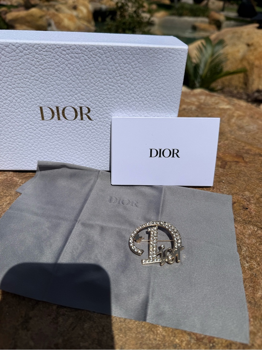 Large D - Dior Gold Crystal rhinestone Logo Brooch pin - Picture 3 of 8